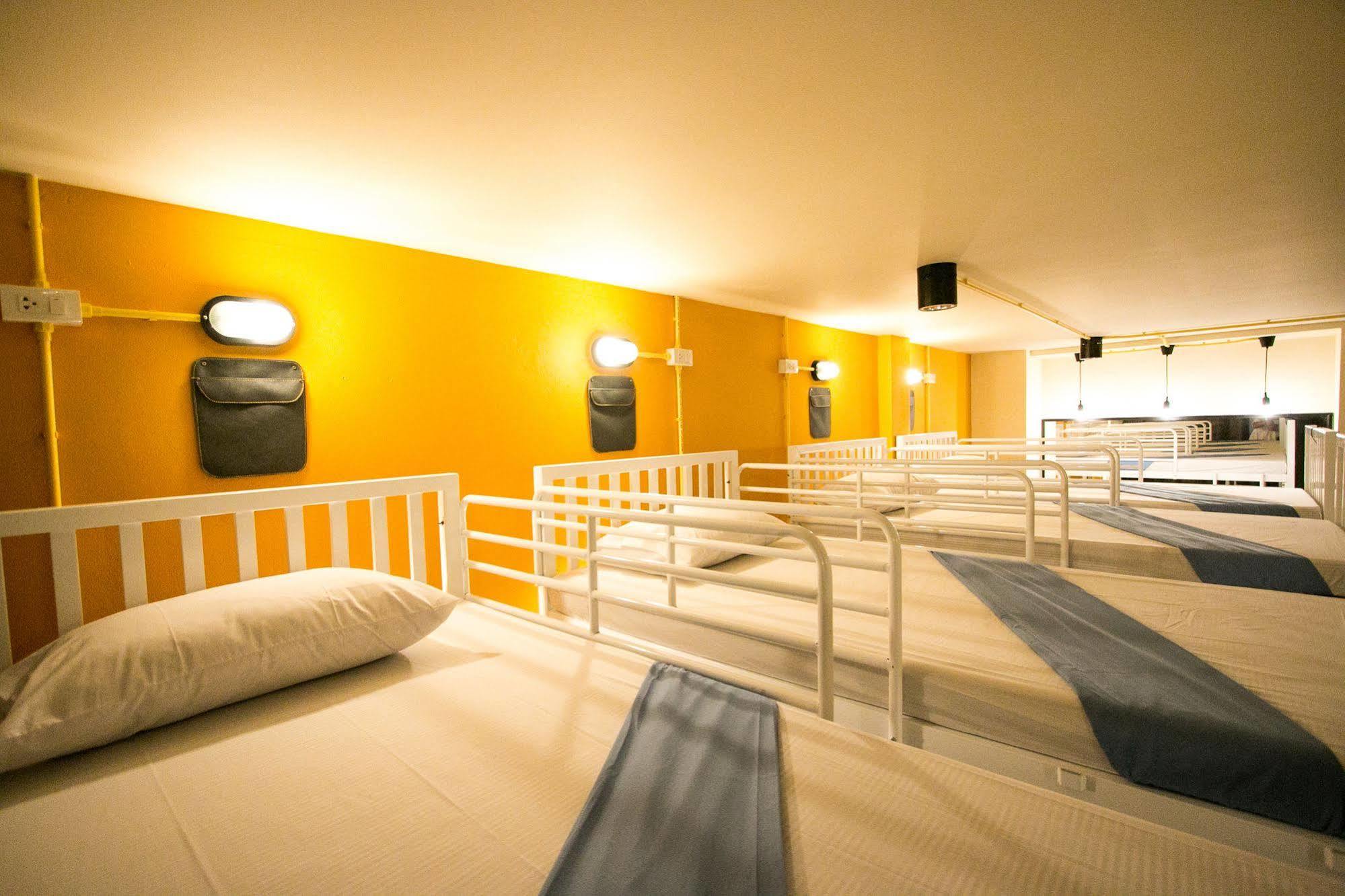 Backpack House Hostel Ao Nang Екстер'єр фото
